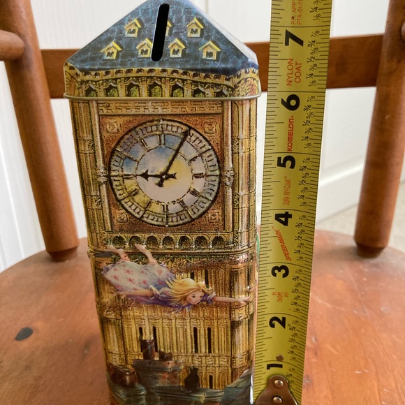 Churchill’s Peter Pan Money Box Bank Tin - London UK - Picture 7 of 11